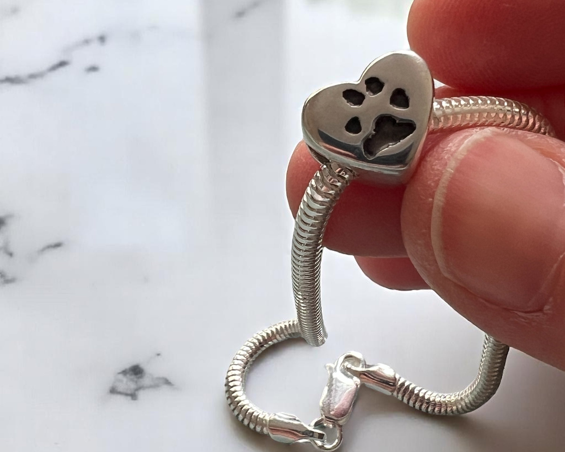 Pawprint Bracelet Heart Bead - Little Fingers 'n' Toes