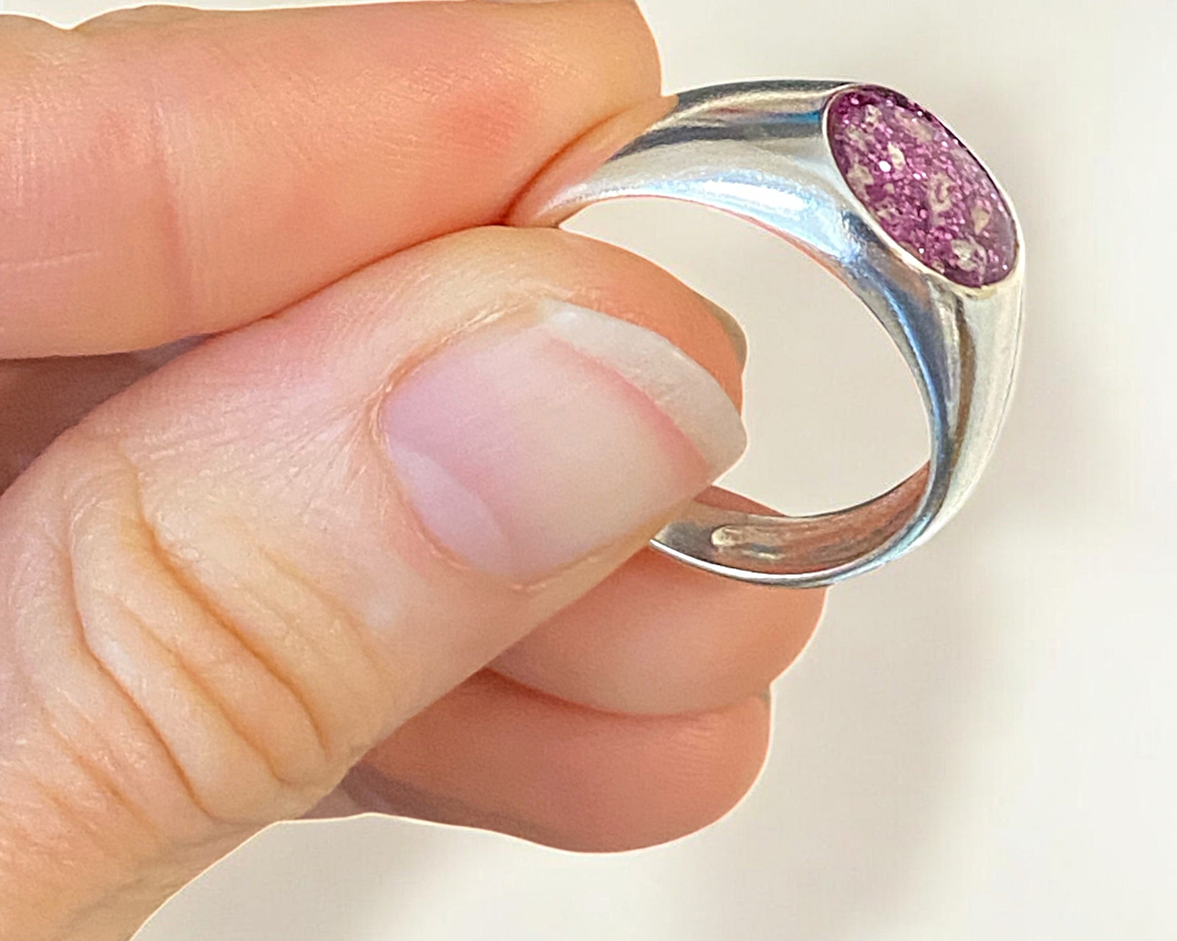 Memorial Ashes Signet Ring - Little Fingers 'n' Toes