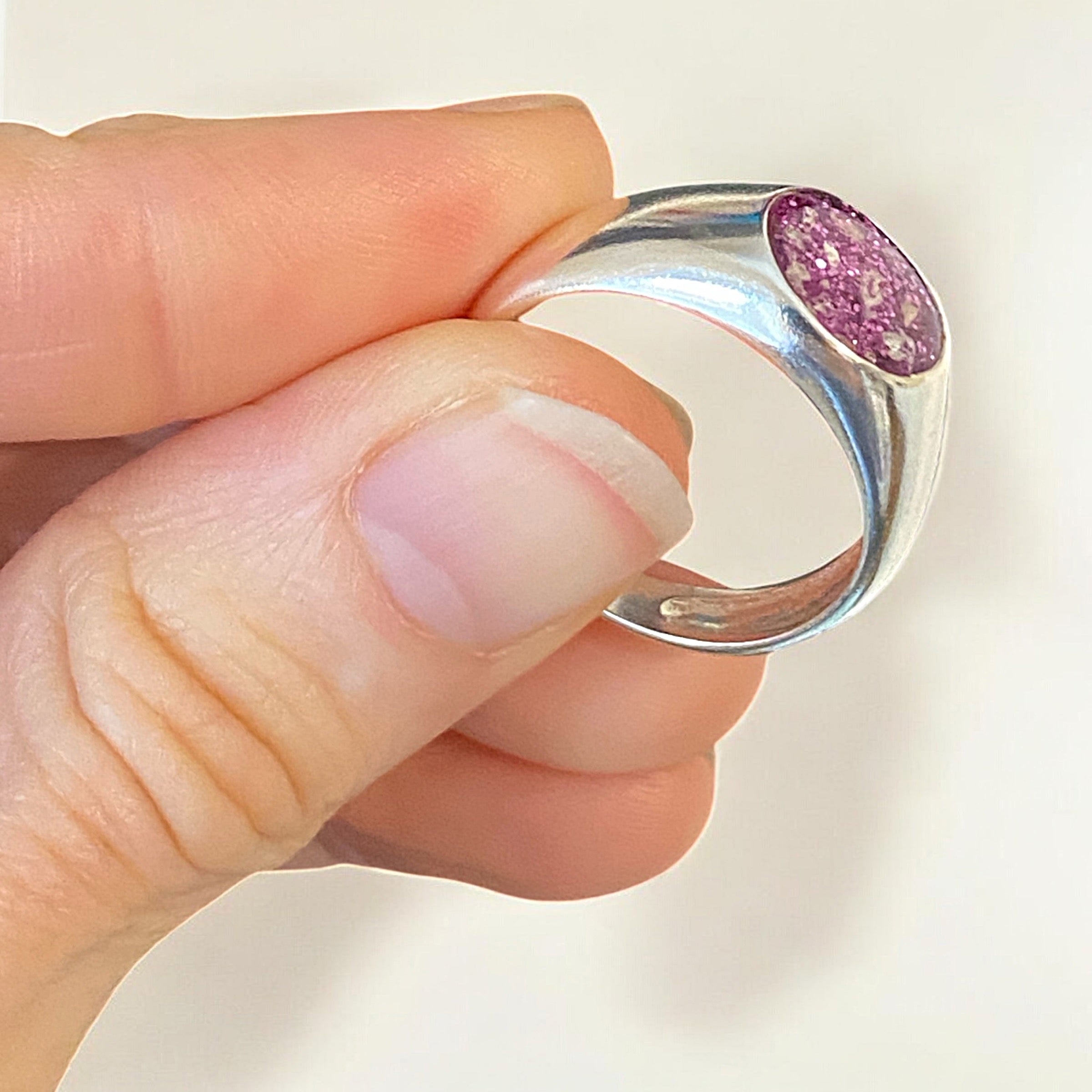 Memorial Ashes Signet Ring - Little Fingers 'n' Toes