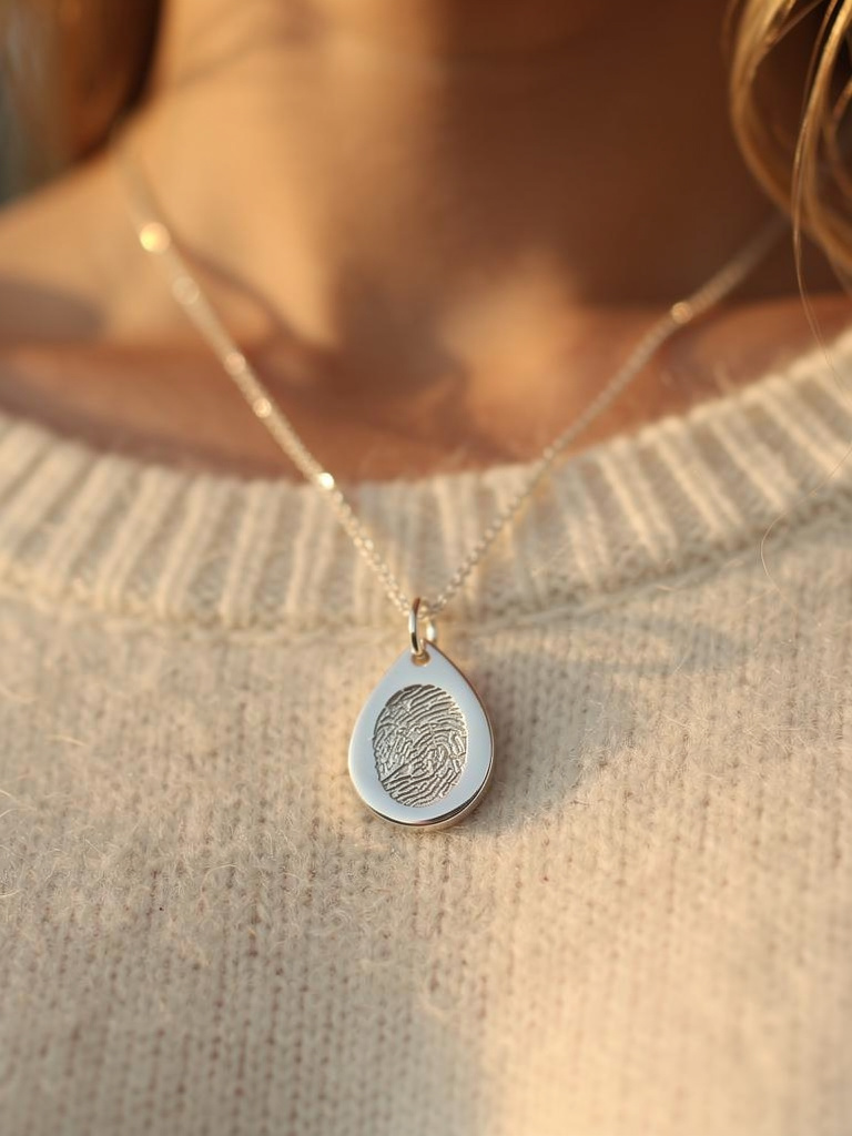 Isla – Teardrop Fingerprint Necklace in Polished Sterling Silver - Little Fingers 'n' Toes