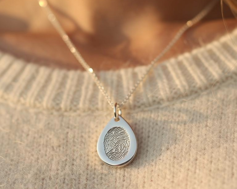 Isla – Teardrop Fingerprint Necklace in Polished Sterling Silver - Little Fingers 'n' Toes