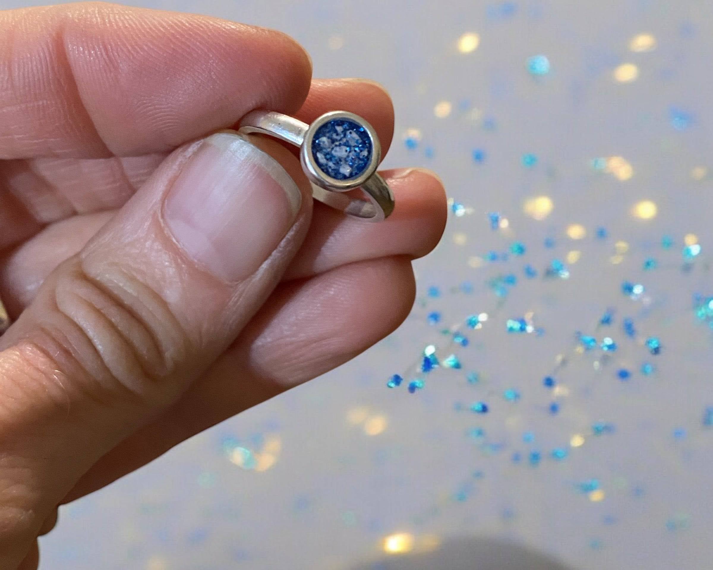 Memorial Ashes Round Ring - Little Fingers 'n' Toes