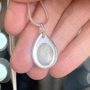 Isla – Teardrop Fingerprint Necklace in Polished Sterling Silver - Little Fingers 'n' Toes