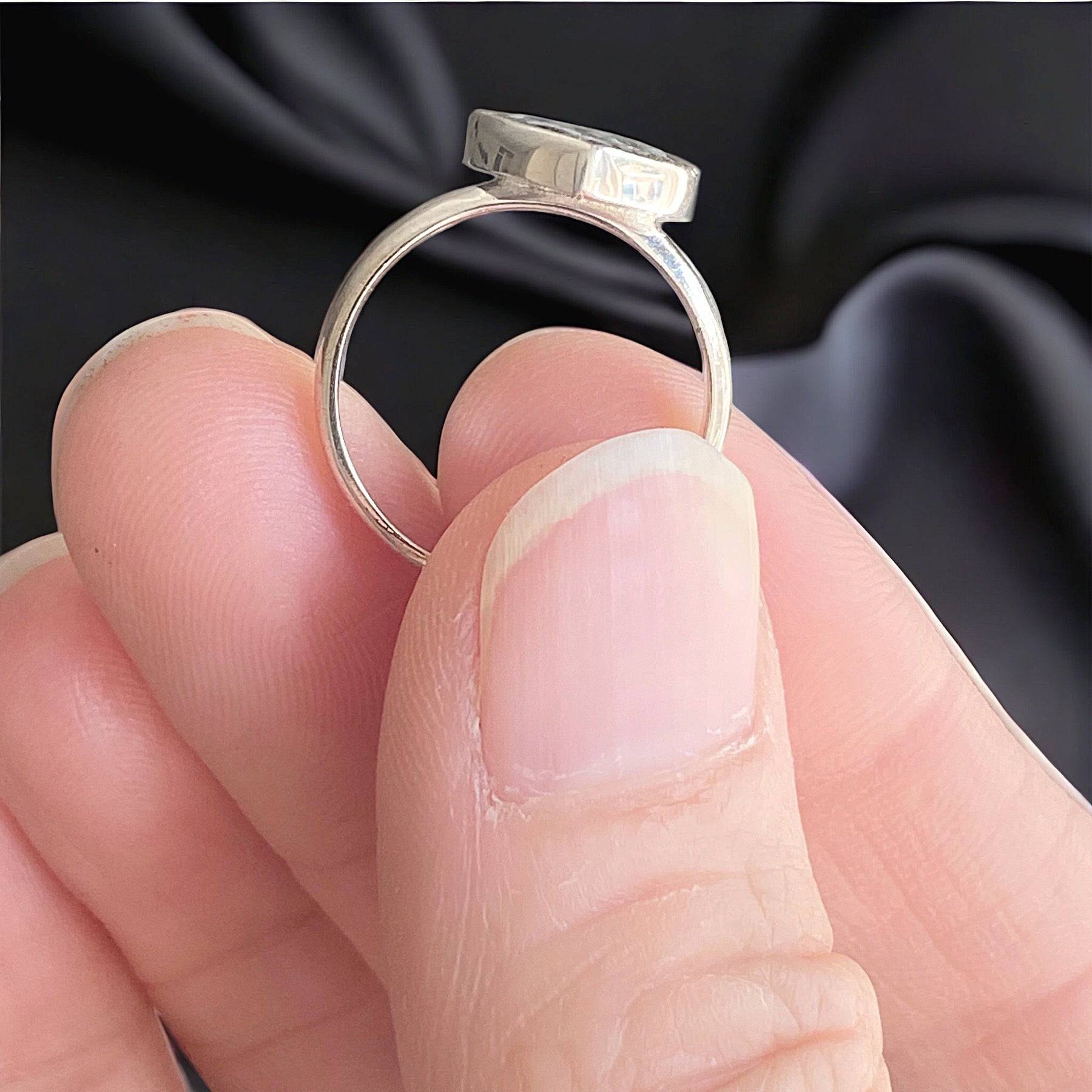 Memorial Ashes Signet Ring - Little Fingers 'n' Toes