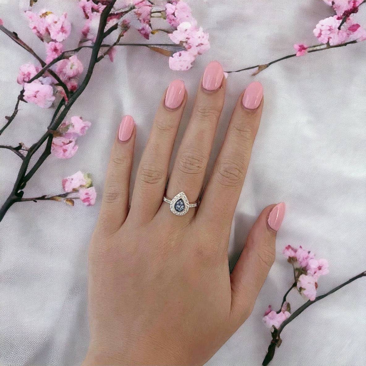 Memorial Ashes Teardrop Ring - Little Fingers 'n' Toes