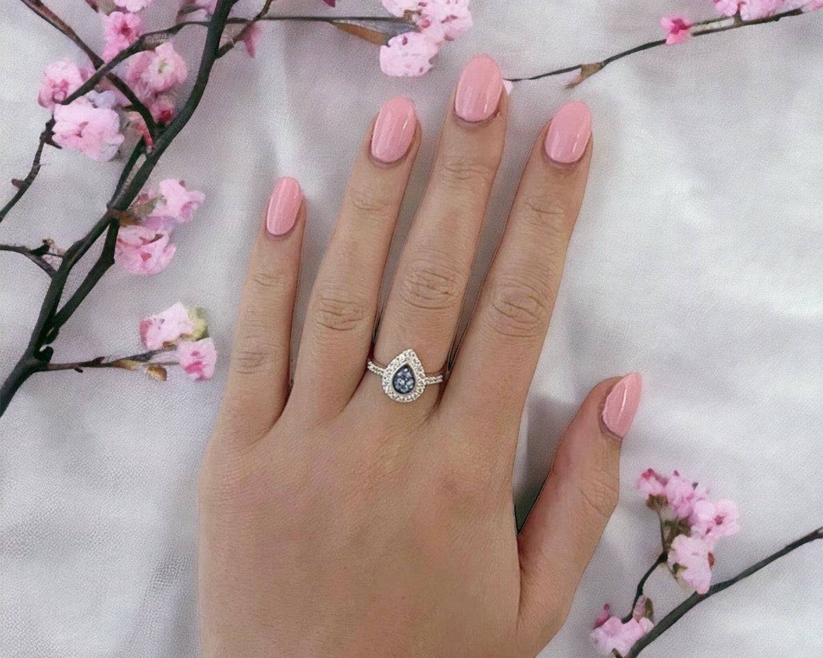 Memorial Ashes Teardrop Ring - Little Fingers 'n' Toes