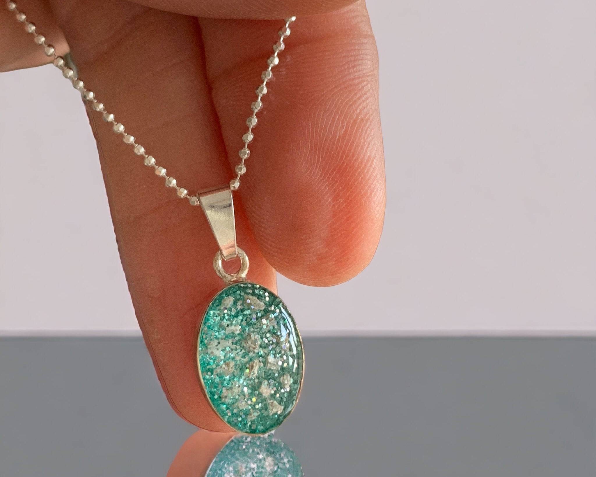 Memorial Ashes Oval Necklace - Little Fingers 'n' Toes