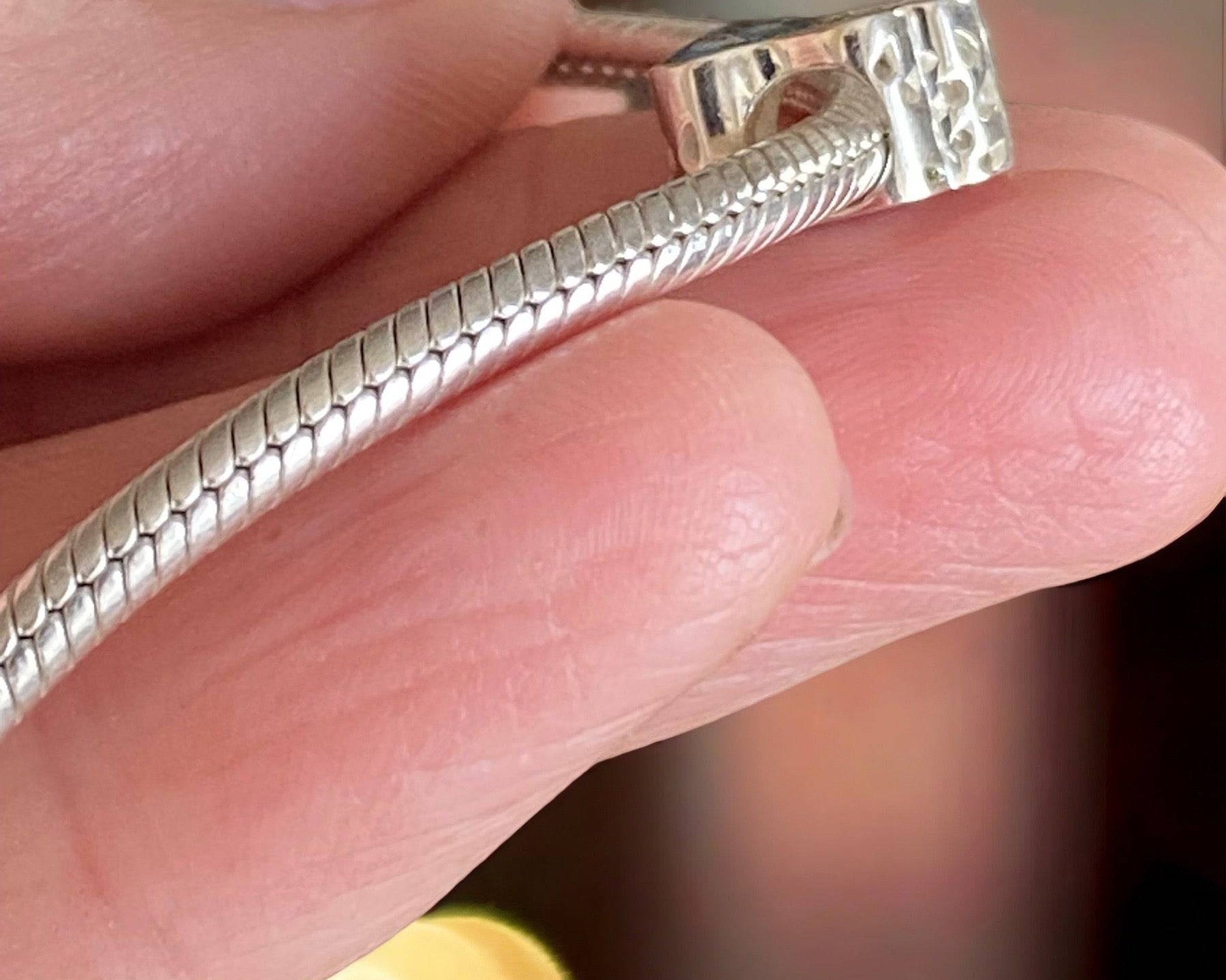 Memorial Ashes PawPrint Bracelet Bead Charm - Little Fingers 'n' Toes