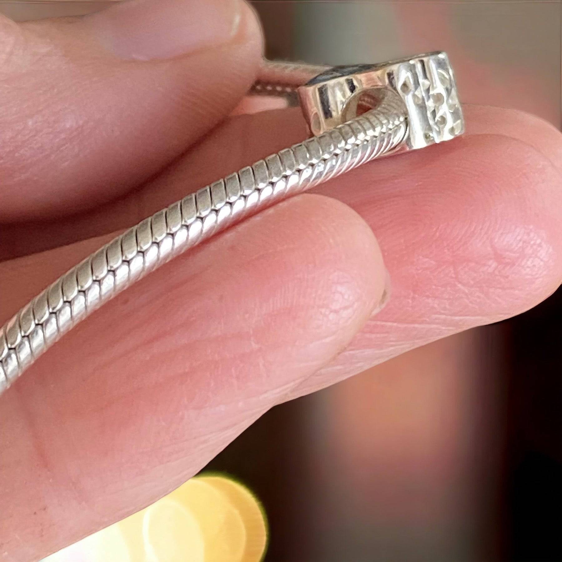 Memorial Ashes PawPrint Bracelet Bead Charm - Little Fingers 'n' Toes