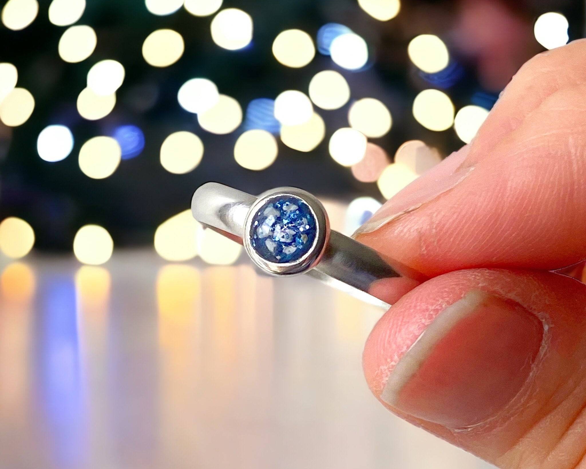 Memorial Ashes Round Ring - Little Fingers 'n' Toes