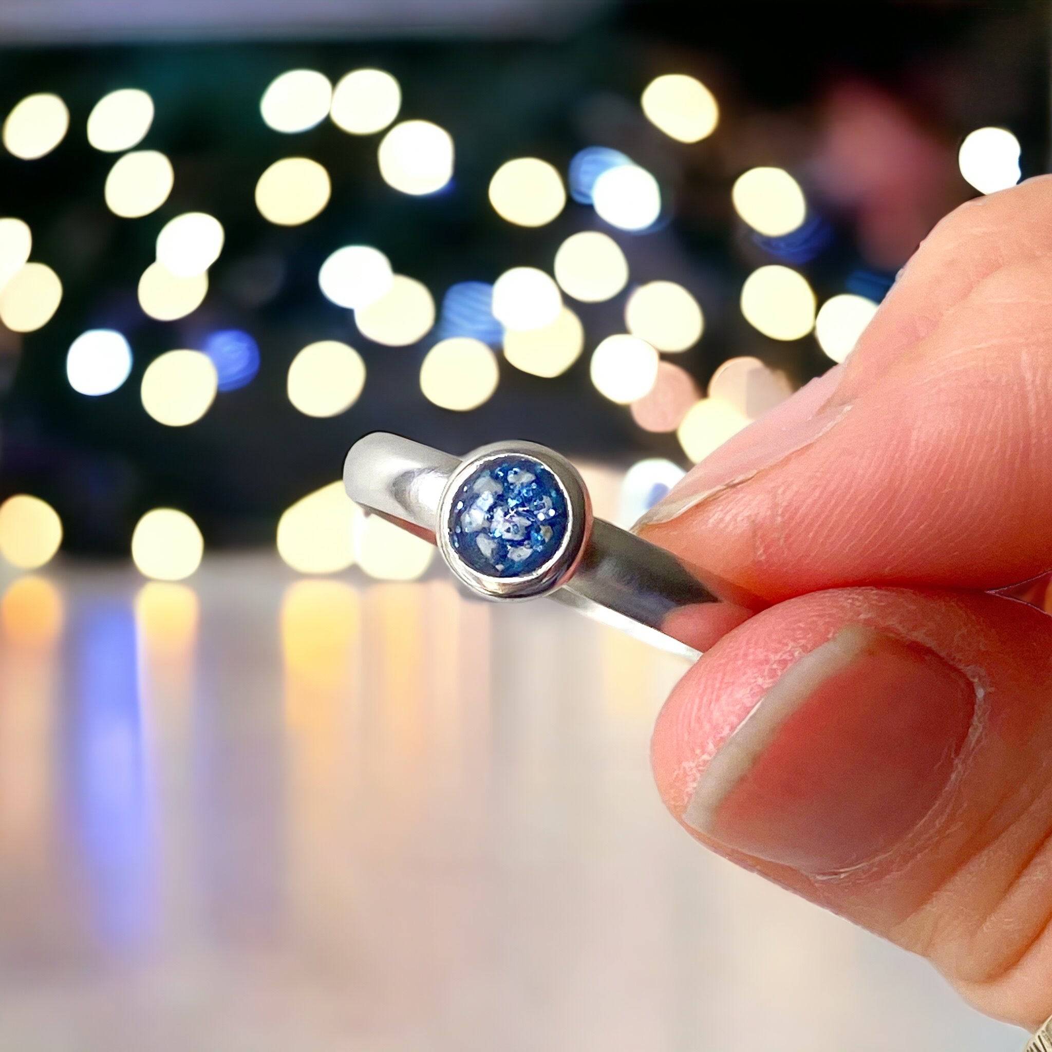 Memorial Ashes Round Ring - Little Fingers 'n' Toes