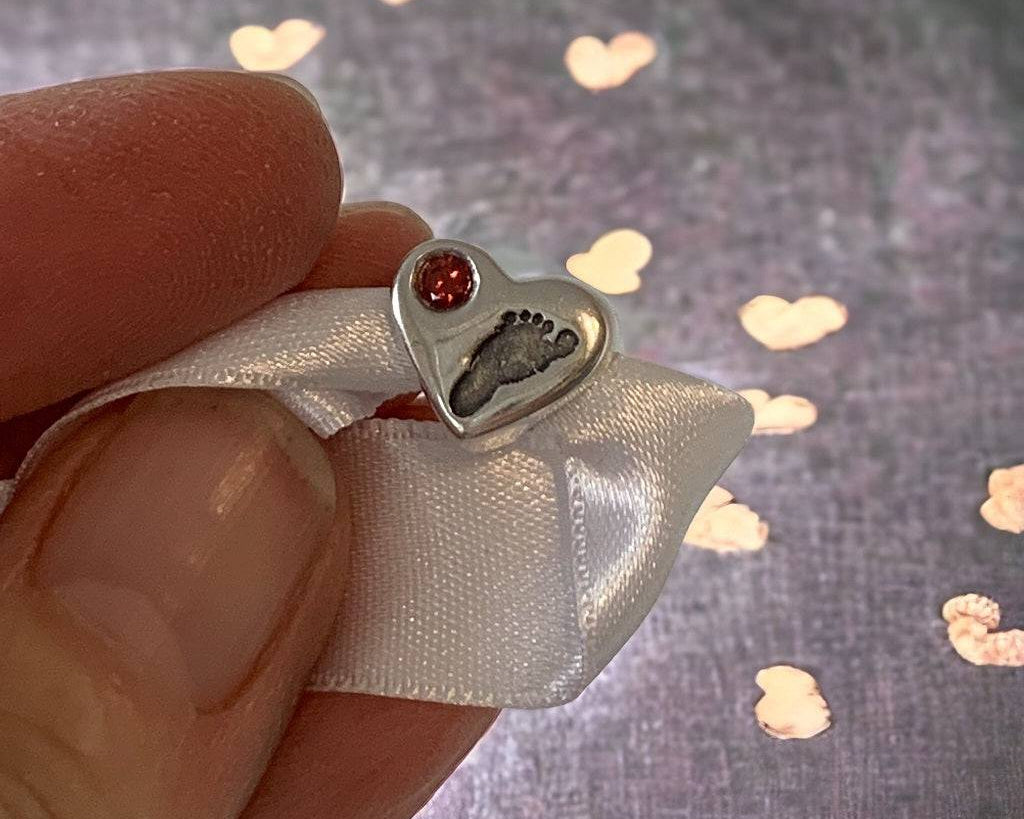 Handprint Heart Bracelet Bead with One Gemstone - Little Fingers 'n' Toes