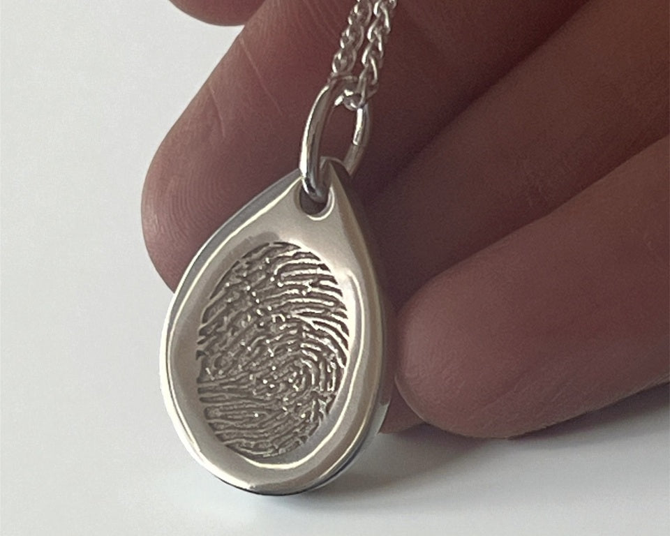 Isla – Teardrop Fingerprint Necklace in Polished Sterling Silver - Little Fingers 'n' Toes