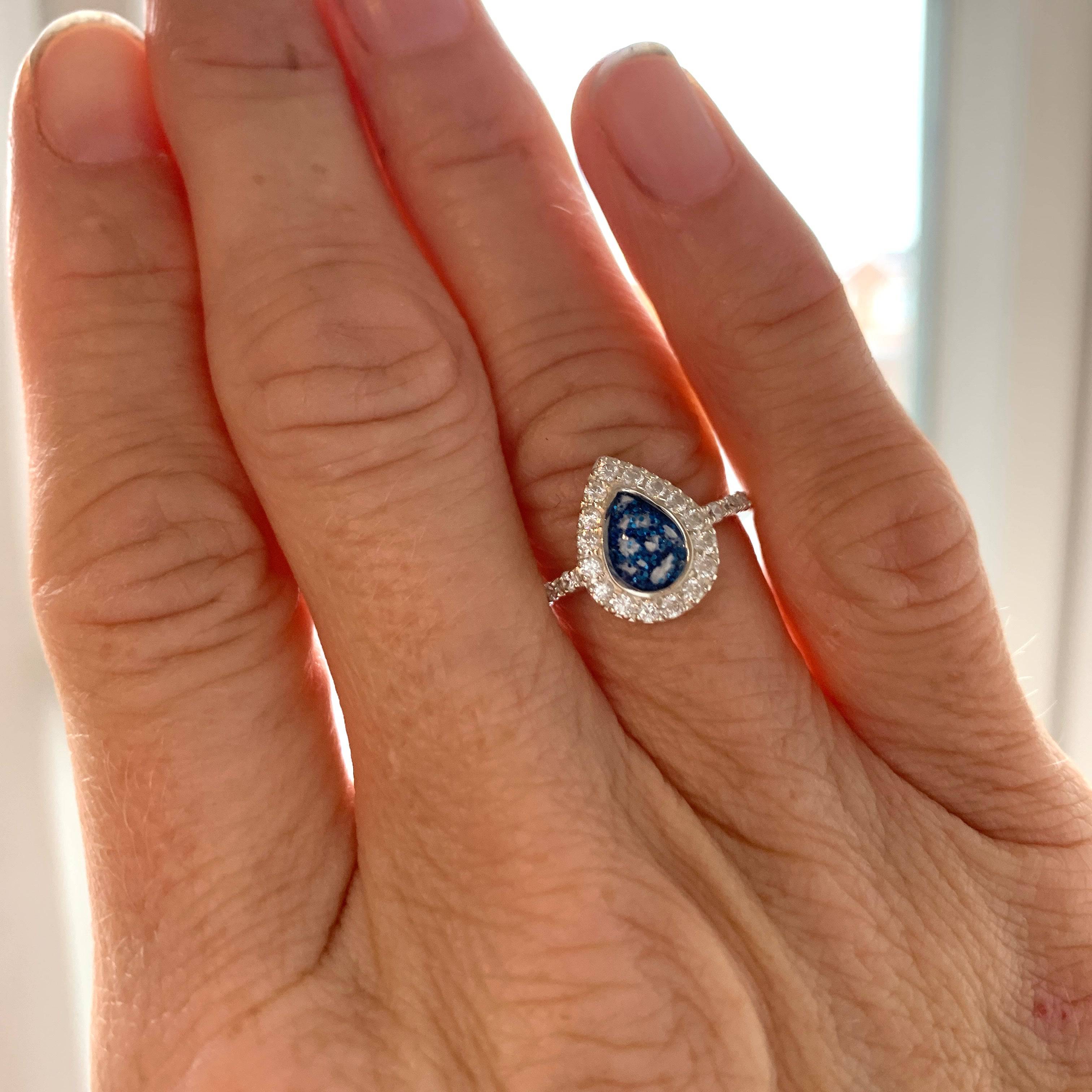 Memorial Ashes Teardrop Ring - Little Fingers 'n' Toes